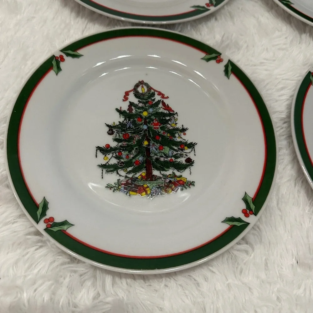 Set of 4 Vintage‎ Christmas Tree Dessert Salad Plates Pacific Rim Porcelain